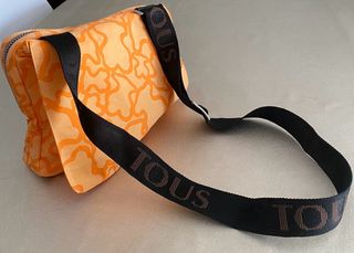 Bolso bandolera Tous naranja y negro
