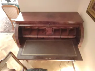 Escritorio Secreter Madera y silla