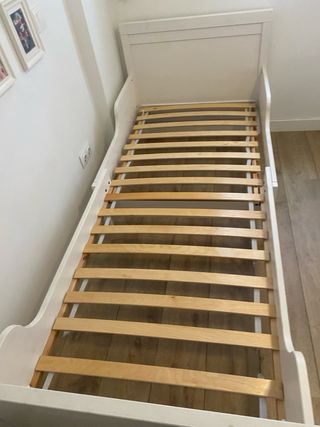 Cama infantil extensible IKEA Sundvik