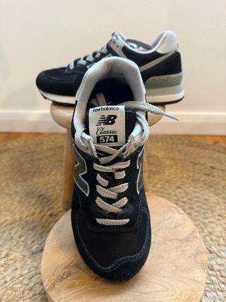 Zapatilla New Balance Mujer Negra y Gris