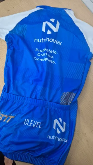 Maillot Ciclismo NUTRINOVEX Talla xs y s