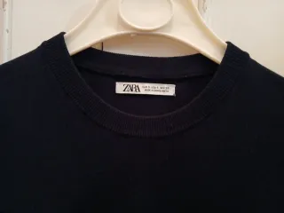 Camiseta Zara azul oscuro Talla S