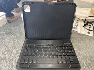 Funda y Teclado Bluetooth iPad Pro 11
