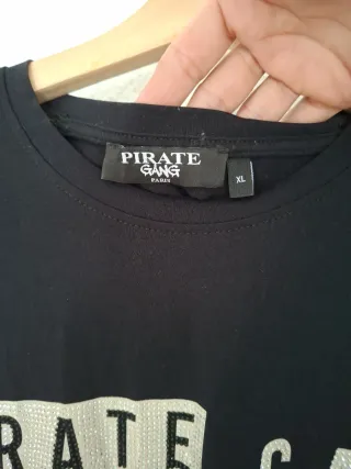 Camiseta Negra Pirate Gang