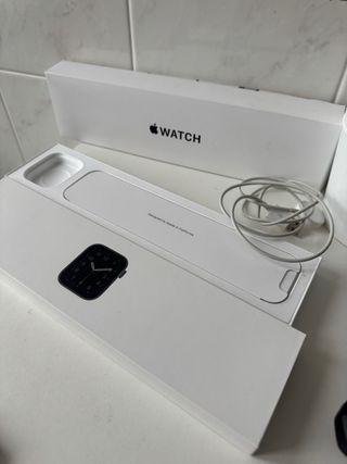 Apple Watch SE 44mm Grigio Siderale