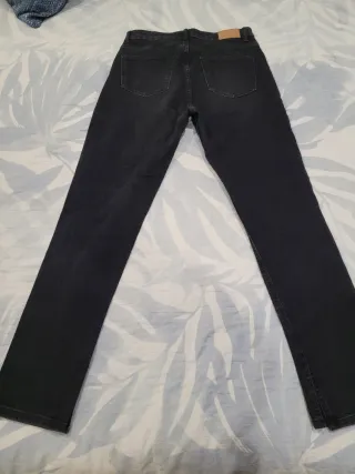 Vaqueros ZARA negros mujer