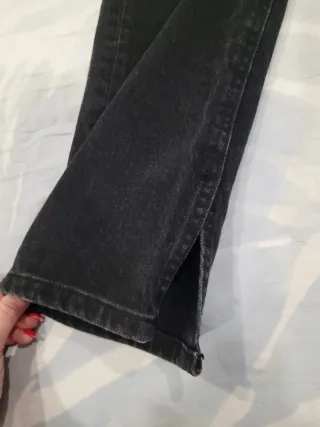 Vaqueros ZARA negros mujer