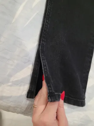 Vaqueros ZARA negros mujer