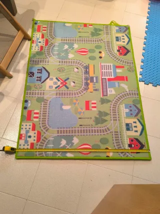 ALFOMBRA DE JUEGOS CON DOBLE DISEÑO CIUDAD/TREN