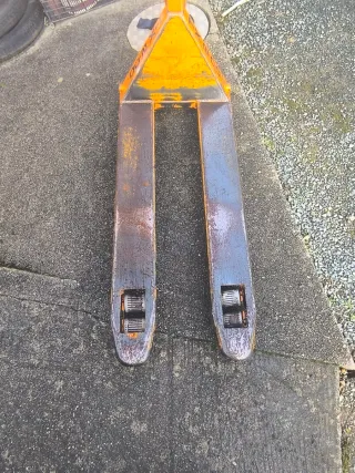 Transpaleta para reparar o despiece