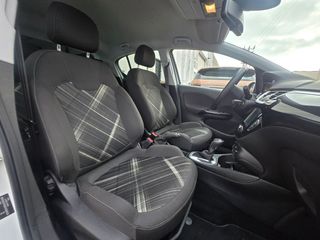 Opel Corsa automático único por sus pocos kms.