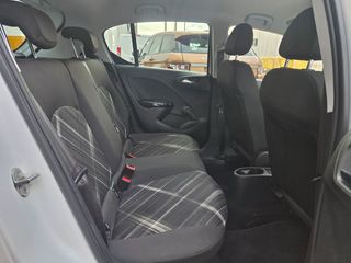 Opel Corsa automático único por sus pocos kms.