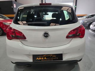 Opel Corsa automático único por sus pocos kms.