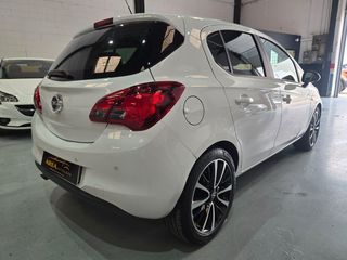 Opel Corsa automático único por sus pocos kms.