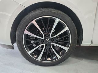 Opel Corsa automático único por sus pocos kms.