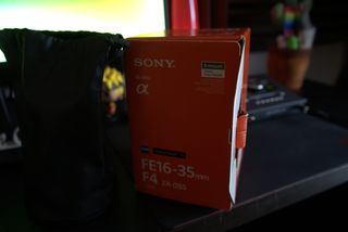 Lente Sony Vario-Tessar T FE 16-35mm F4 ZA OSS