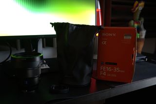 Lente Sony Vario-Tessar T FE 16-35mm F4 ZA OSS