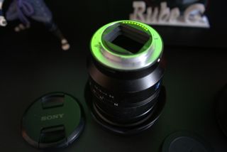 Lente Sony Vario-Tessar T FE 16-35mm F4 ZA OSS