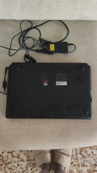 Portátil Acer Aspire E1-570G Negro