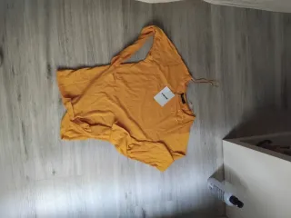 Lote 8 Camisetas, tops, bodies