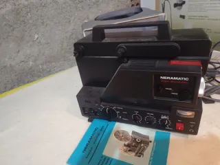 Proyector de cine antiguo