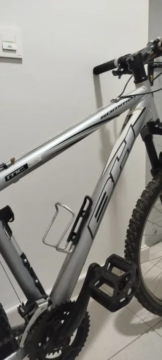 Bicicleta de Montaña BH