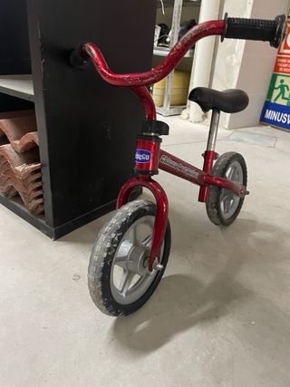 Bici de equilibrio Chicco Roja