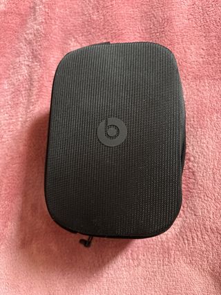 Beats Studio Pro Negros