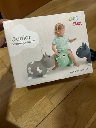 Vaca hinchable infantil KidzFarm