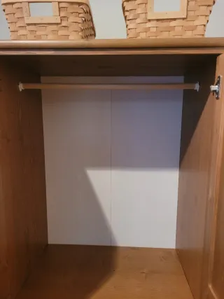 Armario de madera 2 puertas