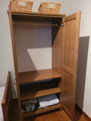 Armario de madera 2 puertas