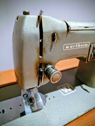 Máquina de coser Wertheim