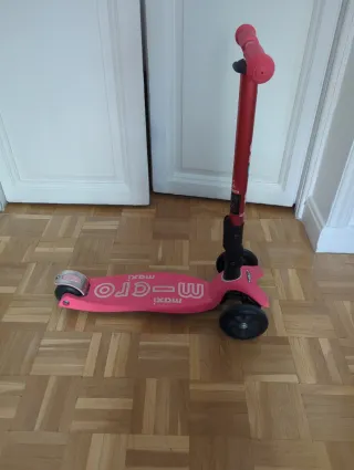 Patinete marca Micro Rojo Plegable