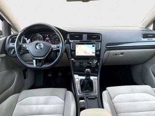 Volkswagen Golf 2.0 TDI Sport Line
