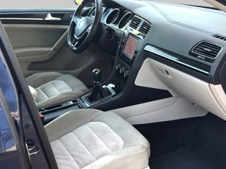 Volkswagen Golf 2.0 TDI Sport Line