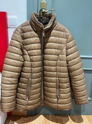 Chaqueta de invierno acolchada marrón