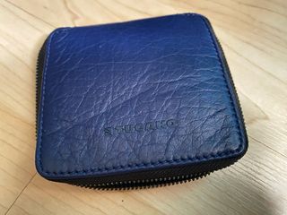 Porta carte Tucano vera pelle zip blu