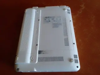 Mini portátil ASUS blanco