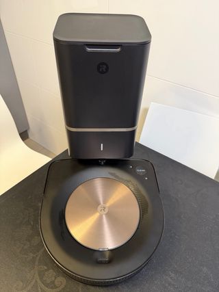 iRobot Roomba S9+ con base autovaciado