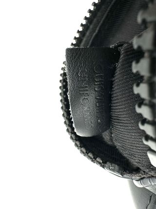 Riñonera Louis Vuitton Negra