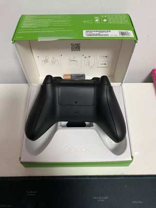 Controllere Xbox Wireless Nero NUOVO 3 anni di garanzia