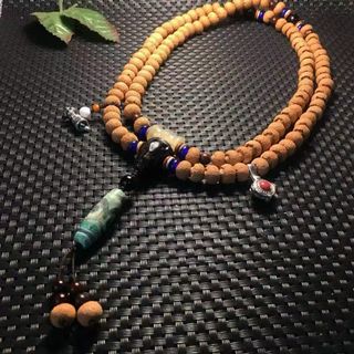 Pulseras de moda, collares (madera natural y valio