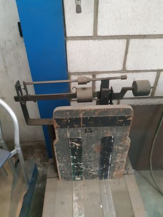 Báscula antigua de suelo