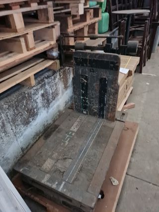 Báscula antigua de suelo