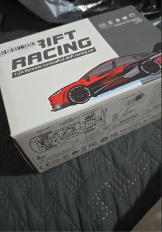 Coche RC Racing escala 1:24 + repuestos regalo!!