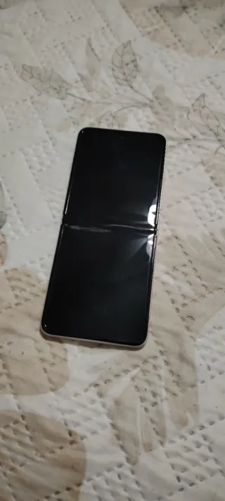 Samsung Z3 Flip 5G 256GB crema