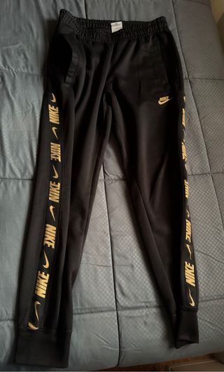Pantalón chándal Nike Negro/Dorado Talla XS