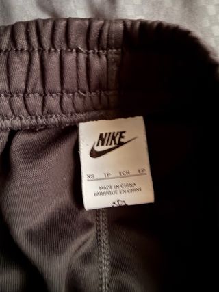 Pantalón chándal Nike Negro/Dorado Talla XS