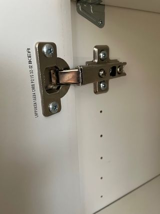 Puertas vitrina BESTÅ cristal y madera