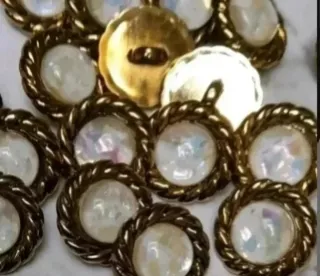 Lote 14 botones- 5 modelos